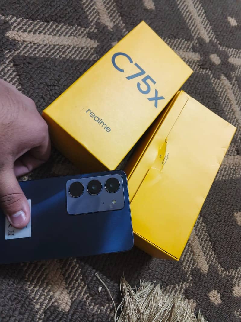 Realme C75x 8