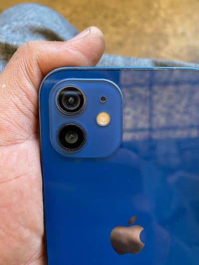 Apple iPhone 12