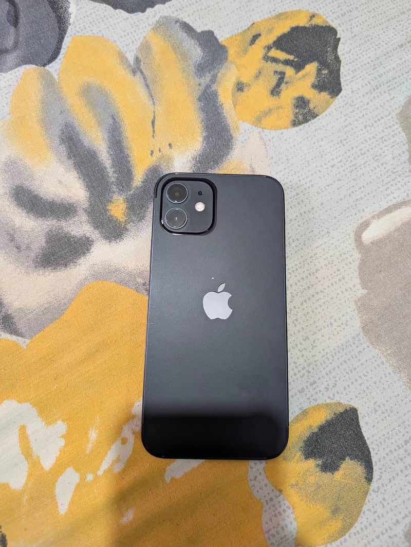 Apple iPhone 12 6