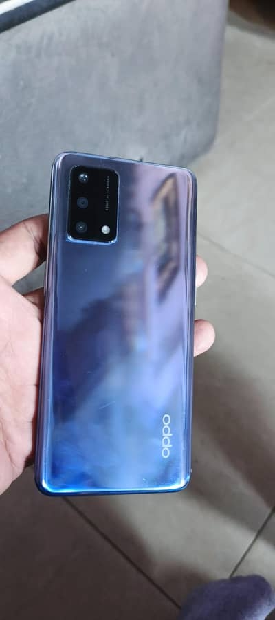 OPPO F19. Ram 6+4/128GB.