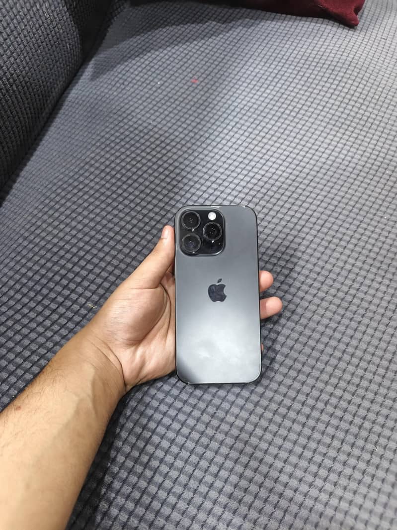 iphone 16 pro 0