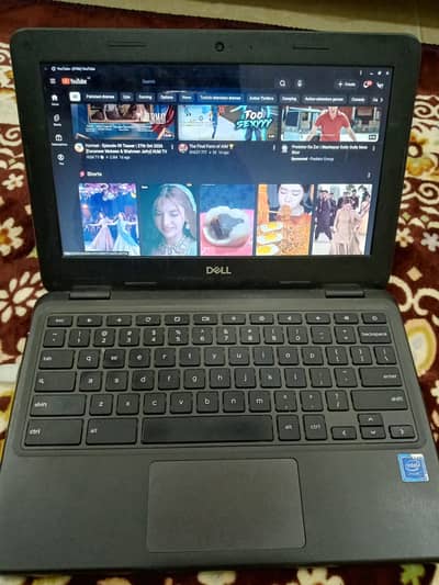 Chrome Book 32GB