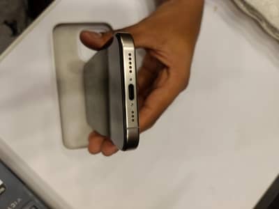 iPhone 15 Pro JV