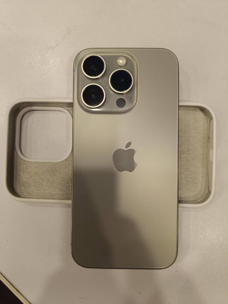 iPhone 15 Pro JV 5
