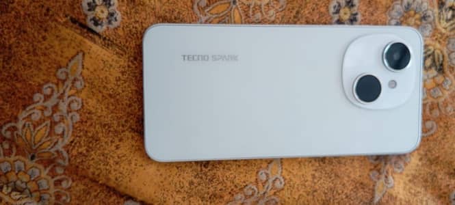 Tecno Spark Go 1