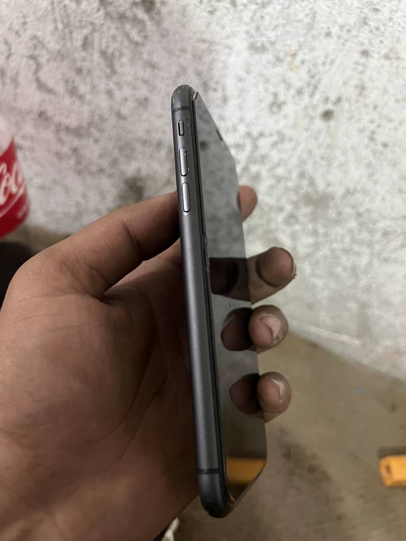 Apple iPhone 11 1