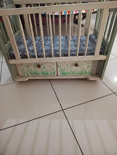 baby cot