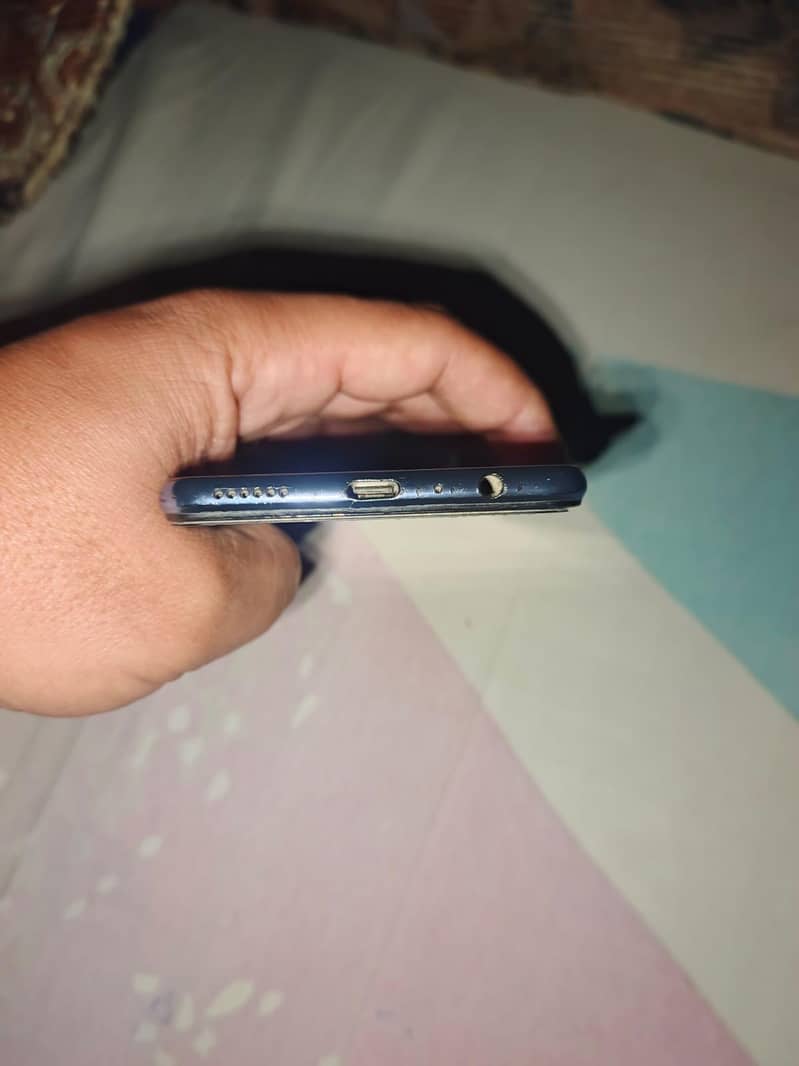 Vivo V21e 4
