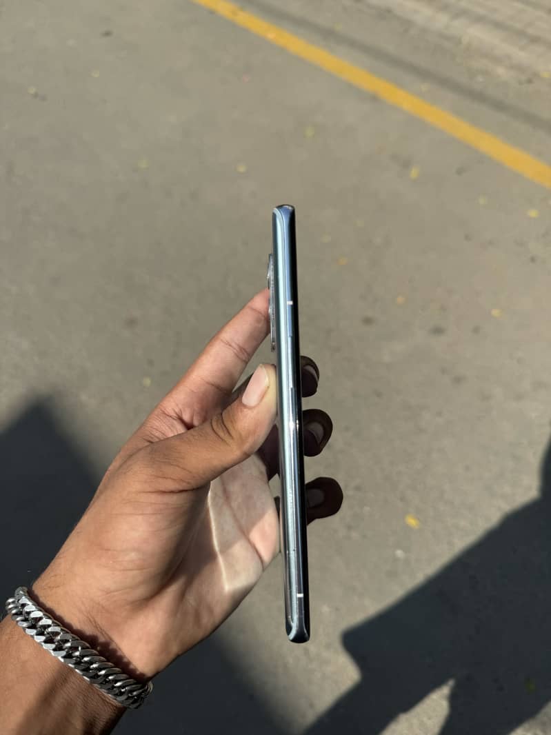 One Plus 9 Pro 0