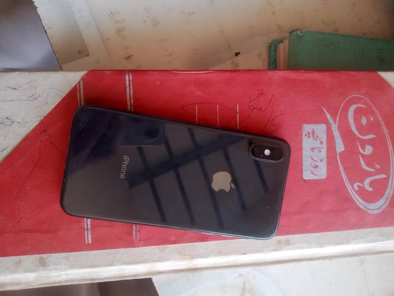 Apple iPhone XS 0