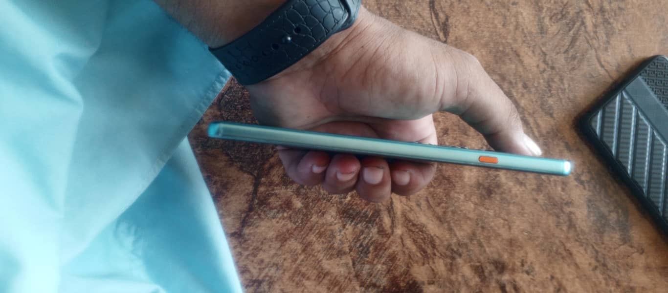 Tecno CAMON 40 10/10 1
