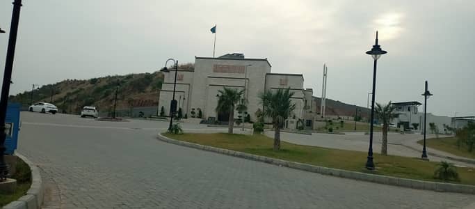 DHA Phase 4, Main Blvd 500 Yard Plot For Sale