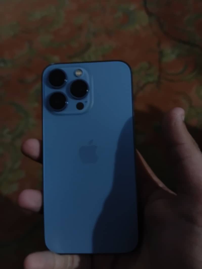Apple iPhone 13 Pro 0