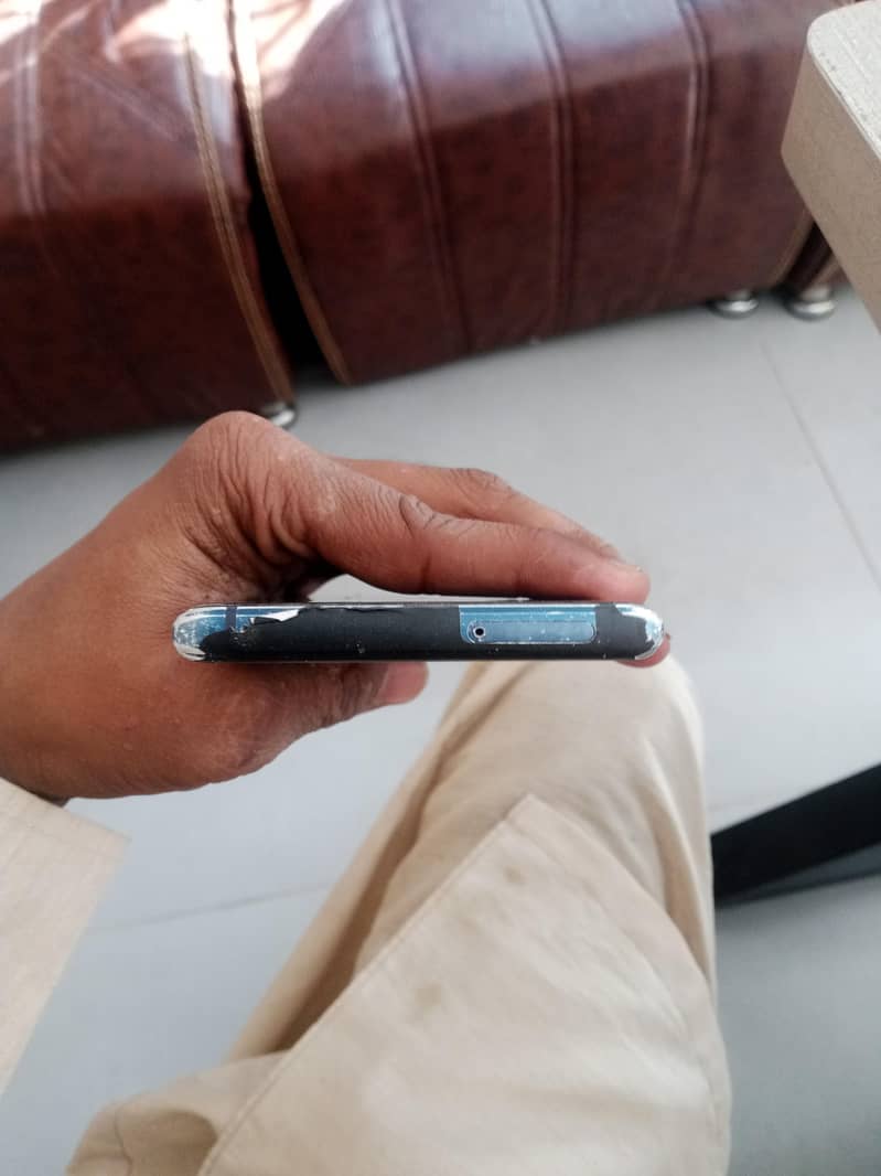 Samsung Mobile S9 Plus 6