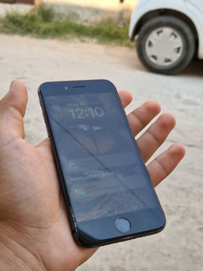 Apple iPhone 8