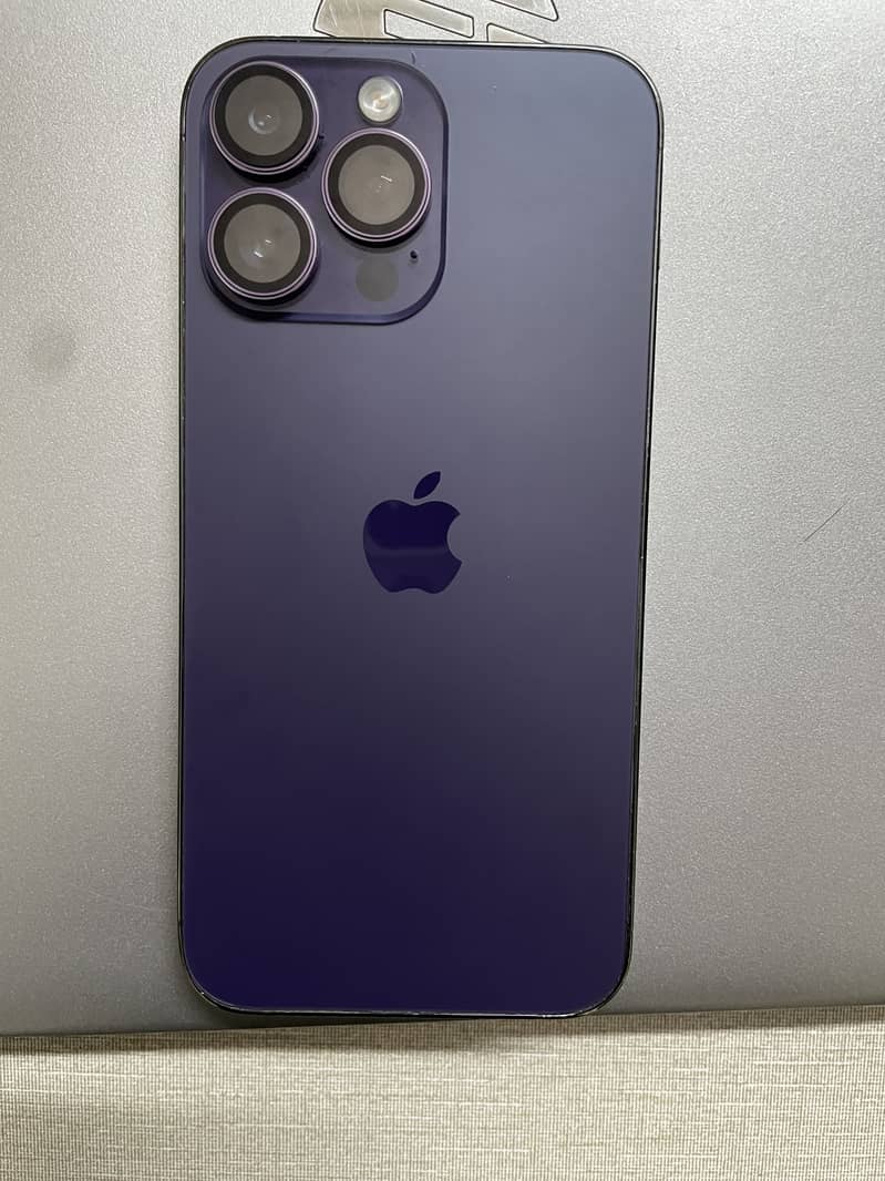 Apple iPhone 14 Pro Max 1