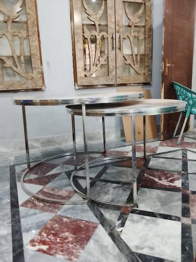 table pure steel 2 medium and 1 large