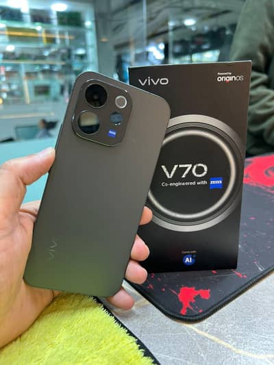Vivo V70 5G 12/512GB Storage | Original Box & Charger