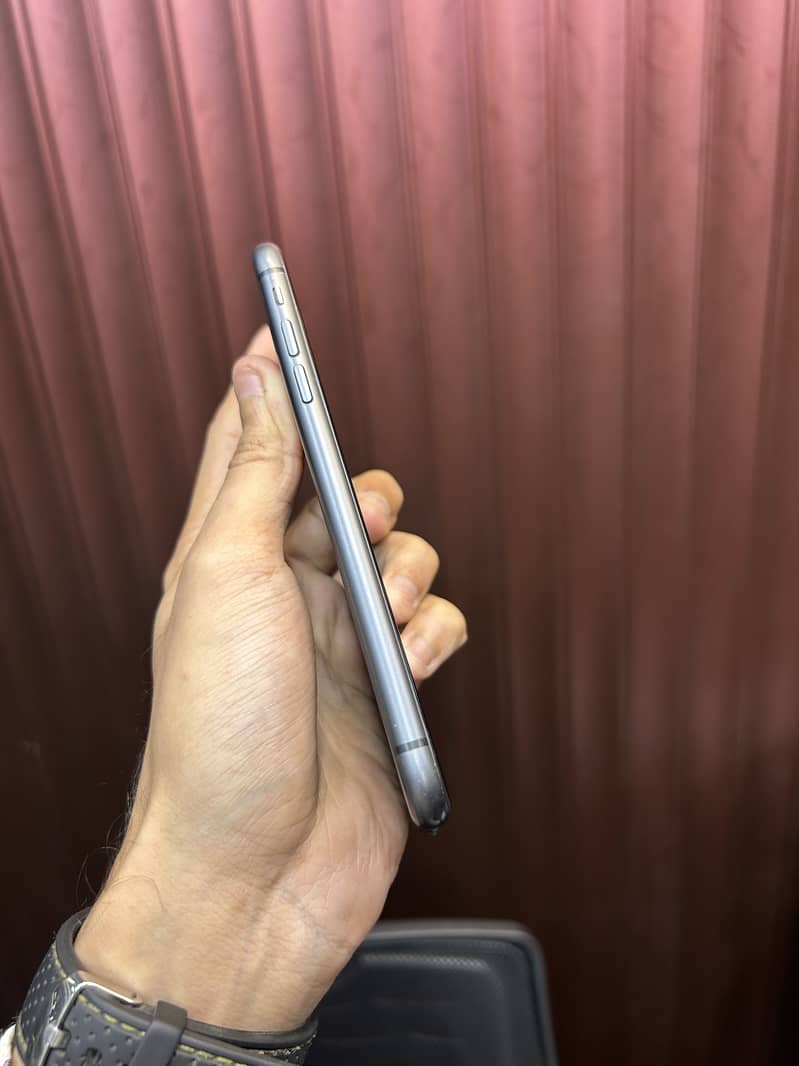 Apple iPhone 11 1