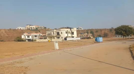 3.5 KANAL CORNER BOULAWARD PLOT NO158 CLUBCITY BAHRIA TOWN PHASE 8 RAWALPINDI