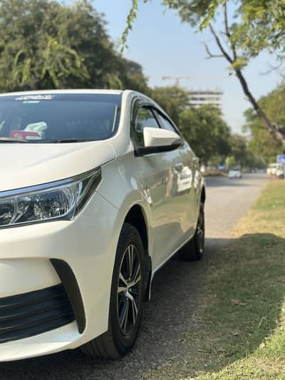 Toyota Corolla GLI 2020 Super White