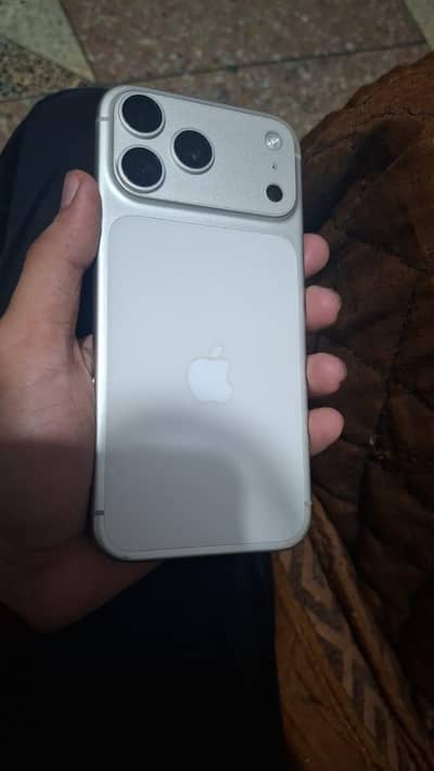 iphone 17 pro max icloud