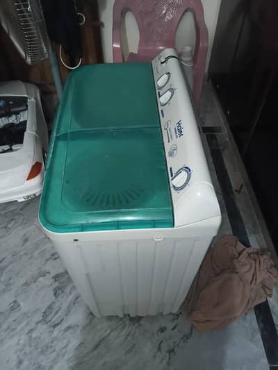 Haier semi Auto washing machine dryer