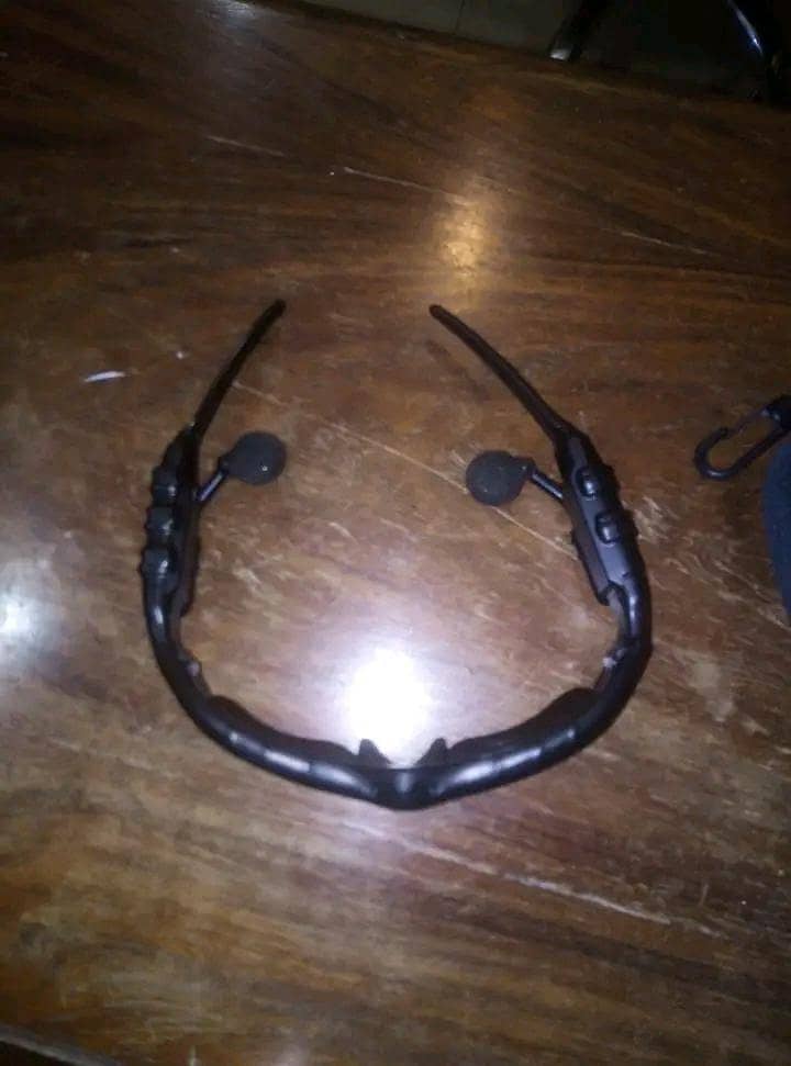 Bluetooth Galass 1