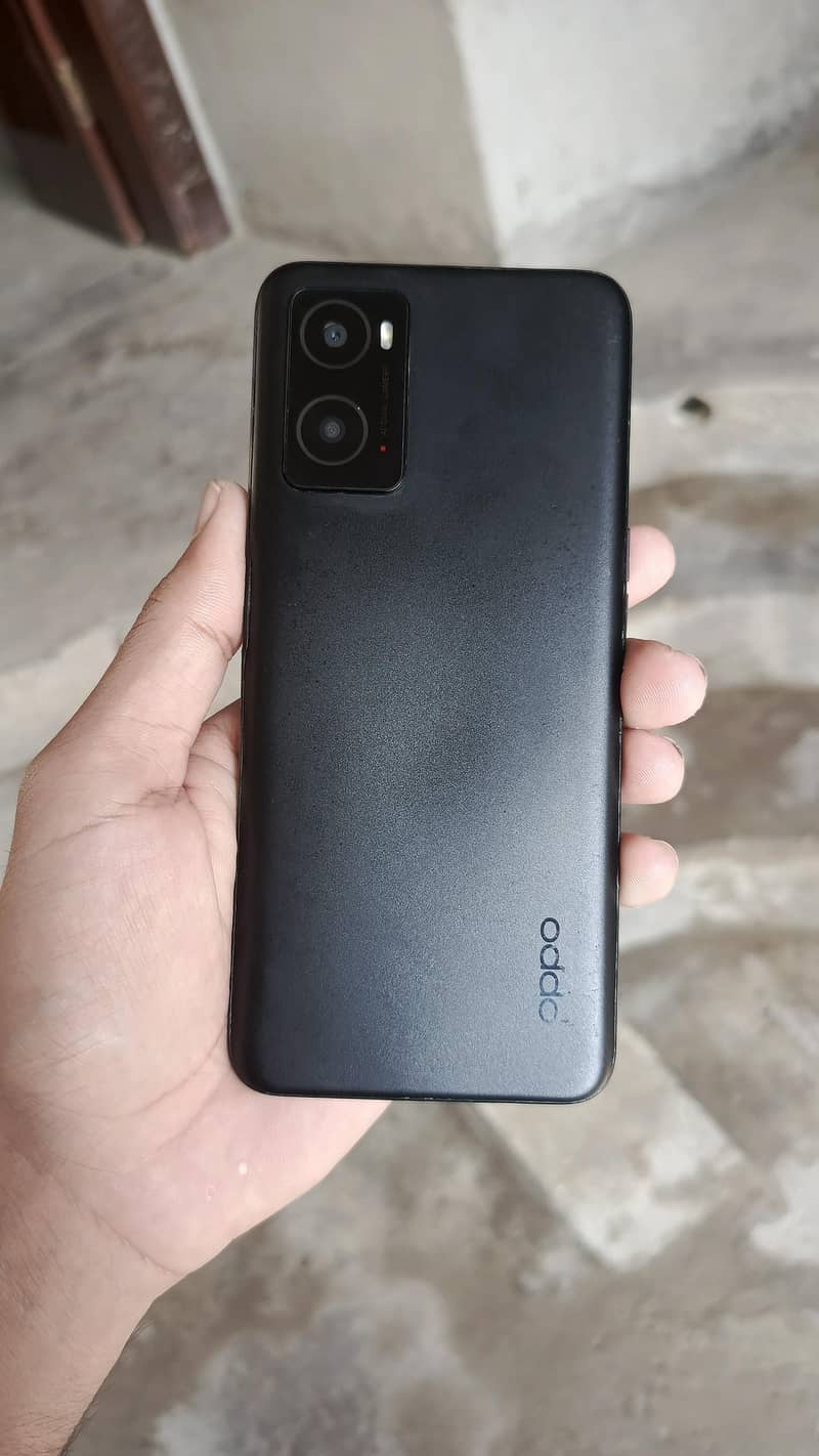 OPPO A76 0
