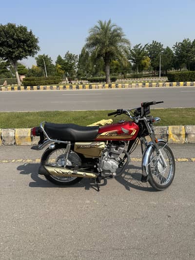 Honda cg 125 gold edition self start