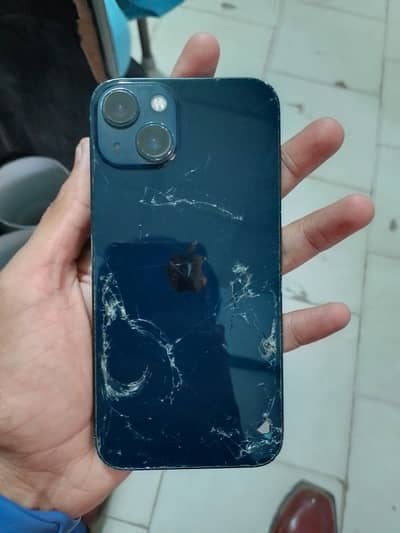 Apple iPhone 13