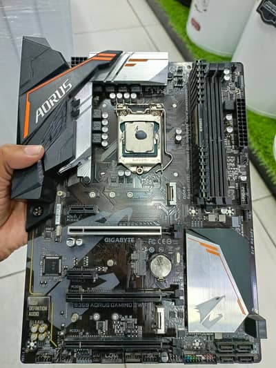 I5 8th Gen + Gigabyte Arous B360 gaming 3 wifi + 8gb ram