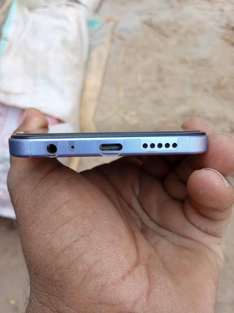 Poco c85 1