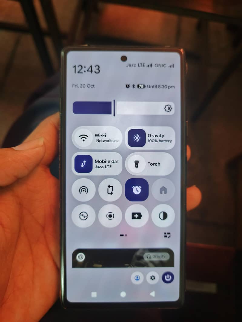Google Pixel 7a 5