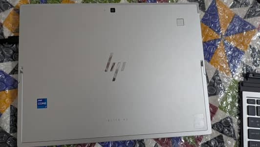 HP Elite x2 G8 Detachable (i7-11th / 16GB / 256GB / Touch + Keyboard)