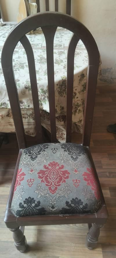 6 chair dinning table for sale