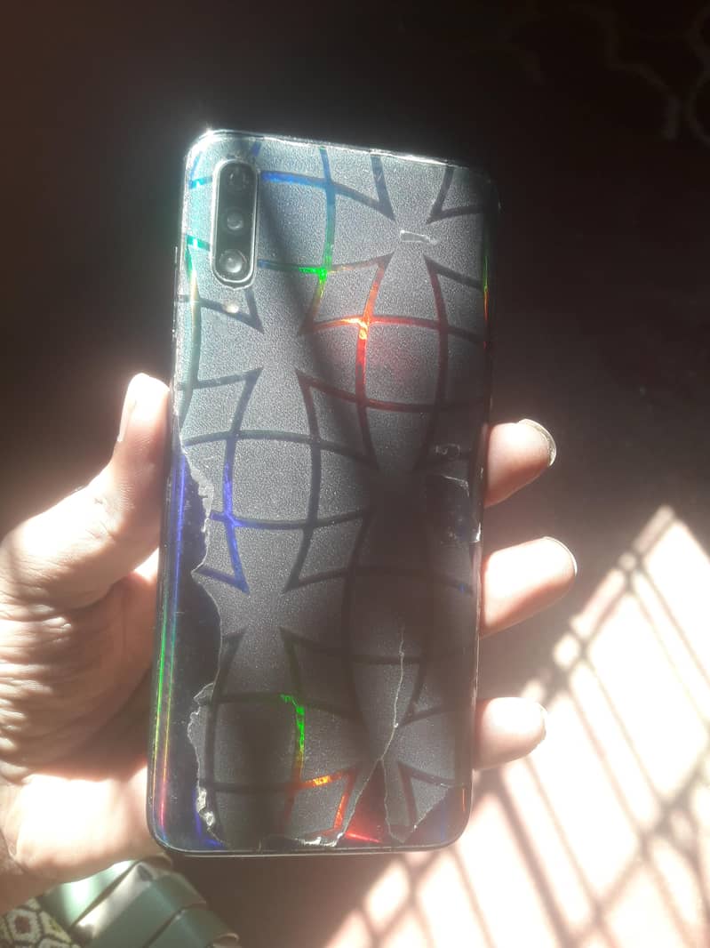 Samsung Mobile A70 0