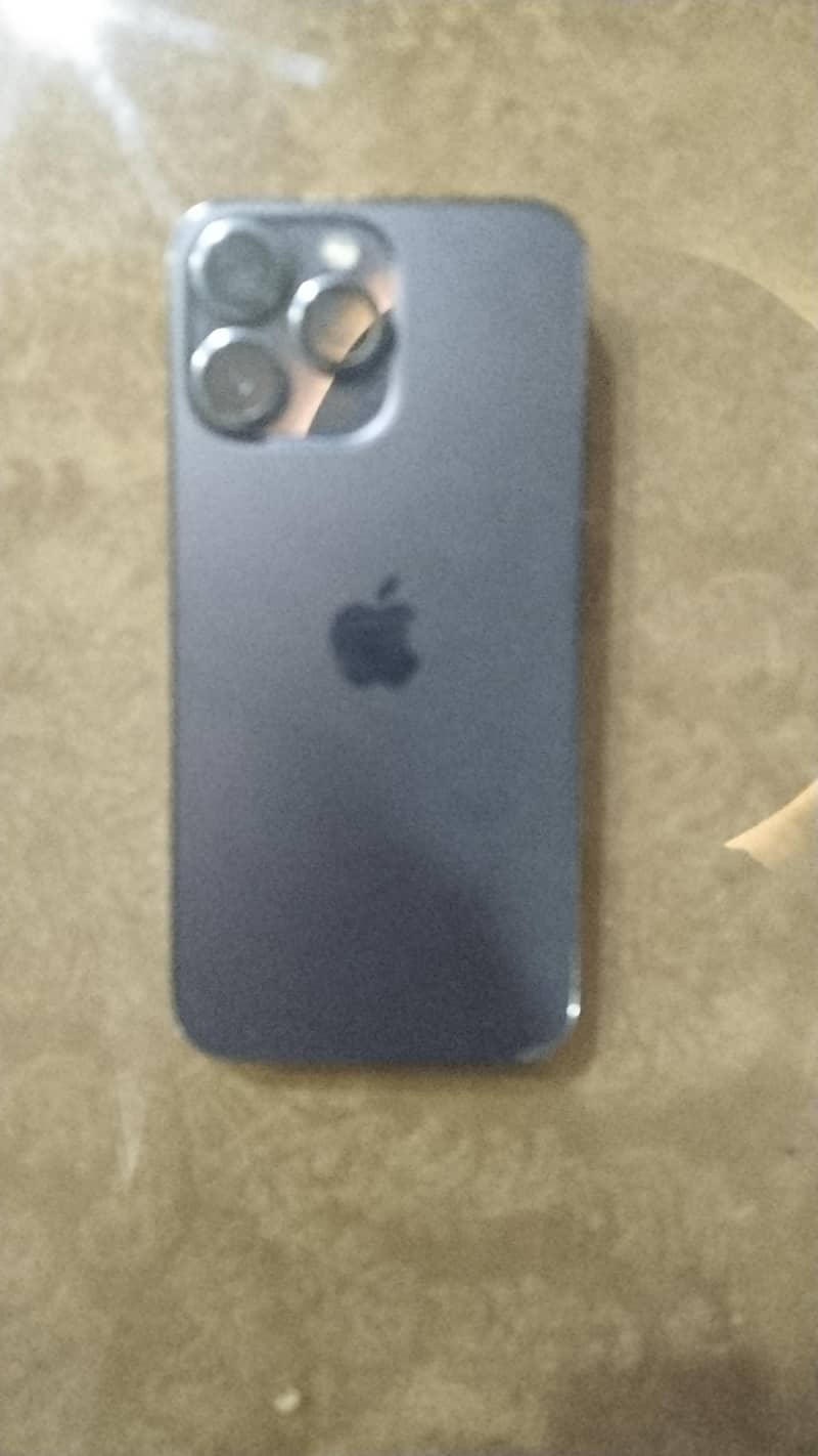 Apple iPhone 14 Pro Max 1
