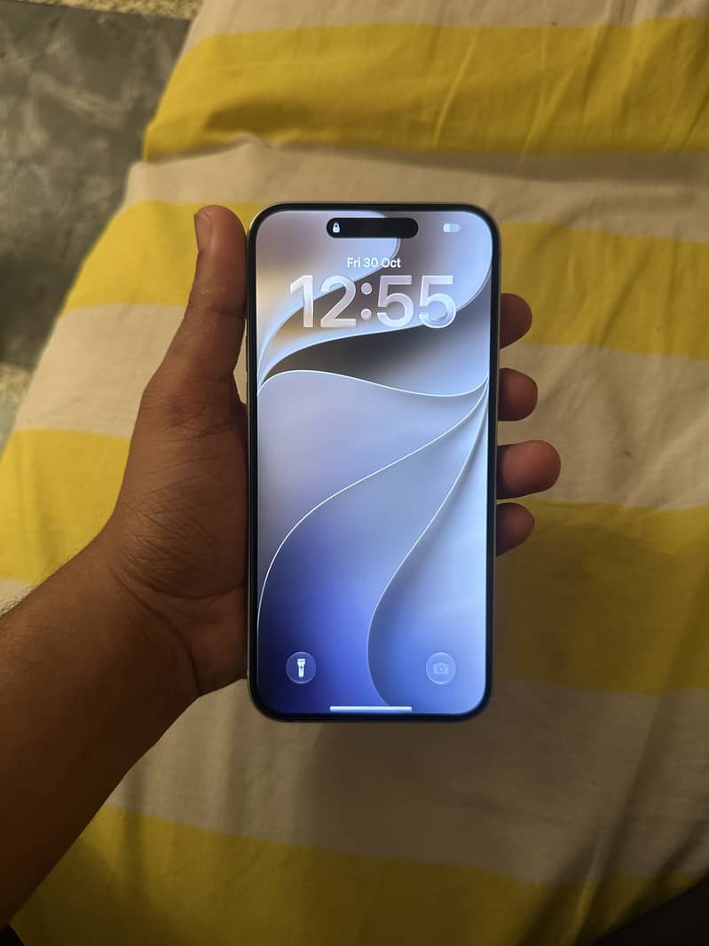Apple iPhone 15 plus 3