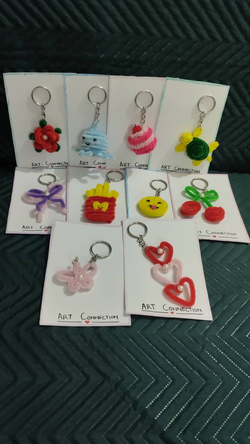 KEYCHAINS 0
