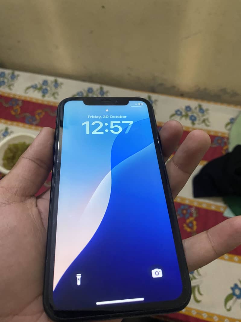Apple iPhone XR 5
