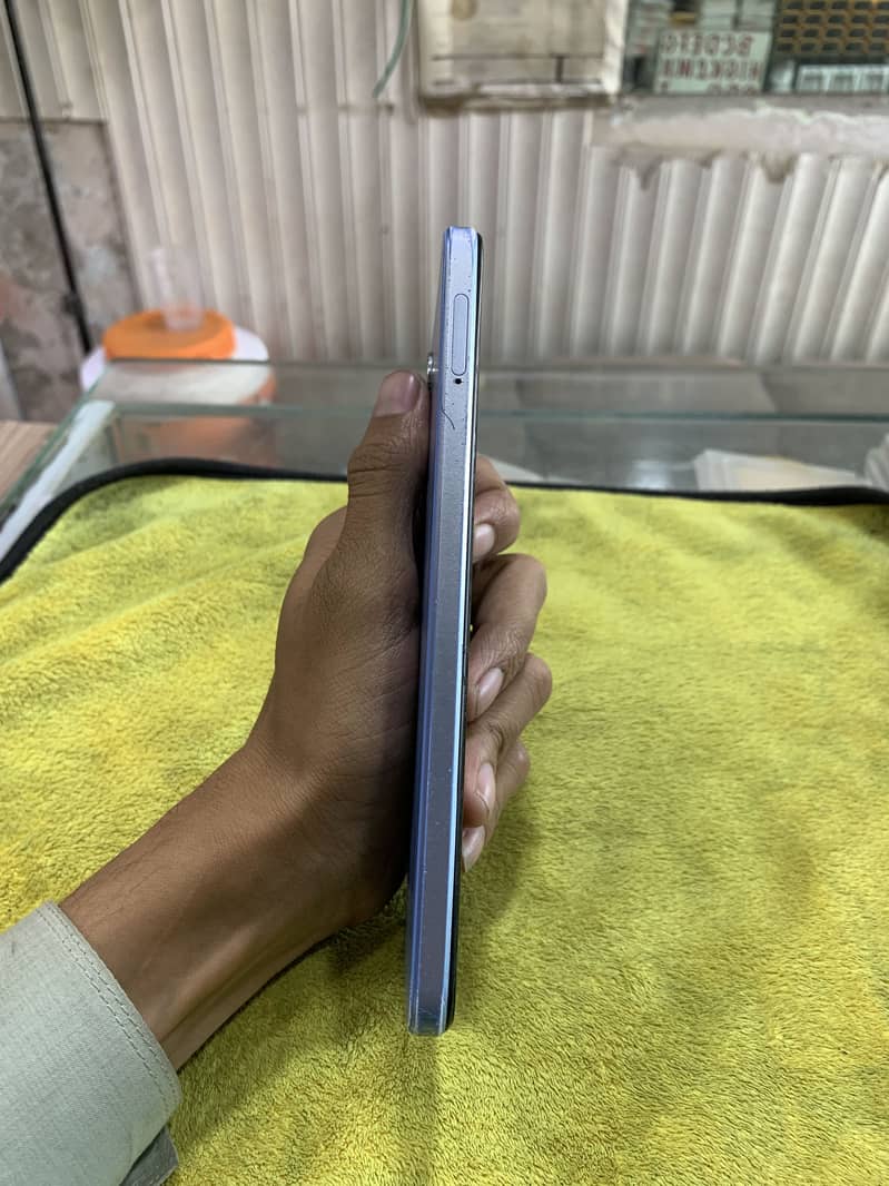 OPPO A17 1