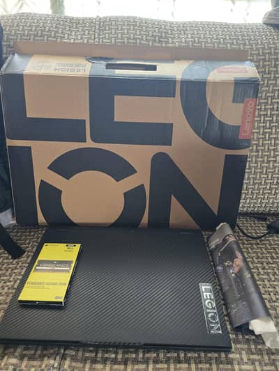 Lenovo legion pro 5i 16irx8 ful box