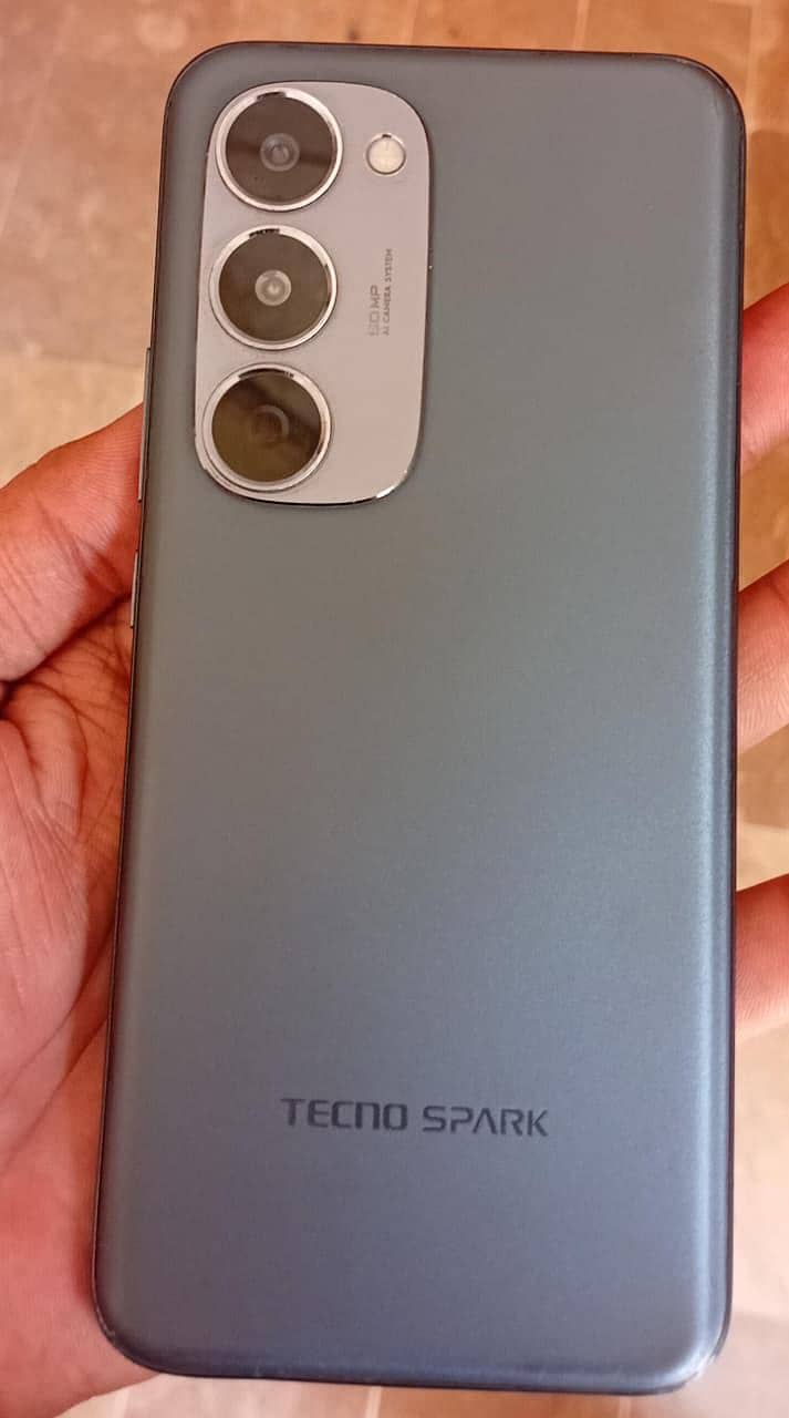 Tecno Spark 40 Pro Plus 0