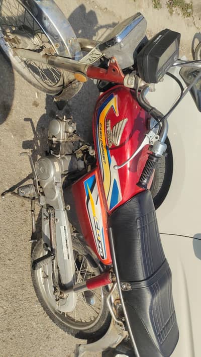 Honda 70cc 2004 model for sale Islamabad number