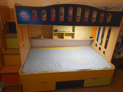 9.5/10 Condition Bunk Bed For Kids. Triple bed