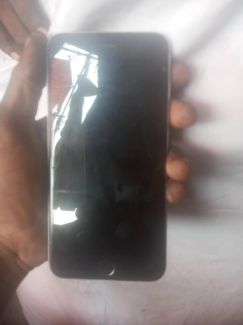 Apple iPhone 6s Plus 0