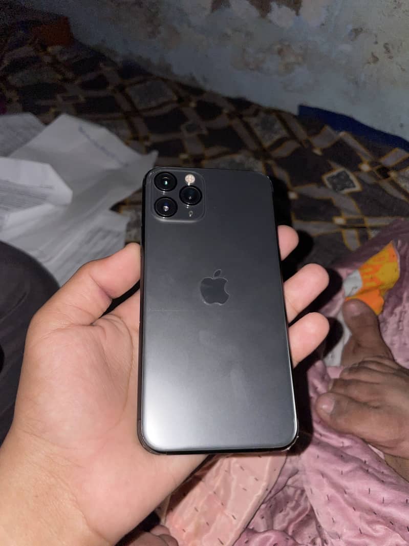 Apple iPhone 11 Pro 0