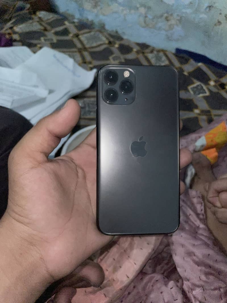 Apple iPhone 11 Pro 1