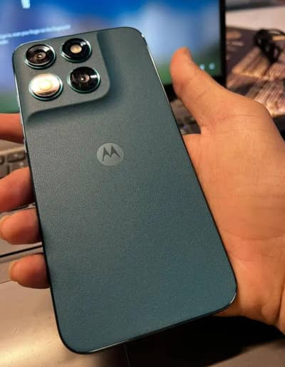 Moto G77